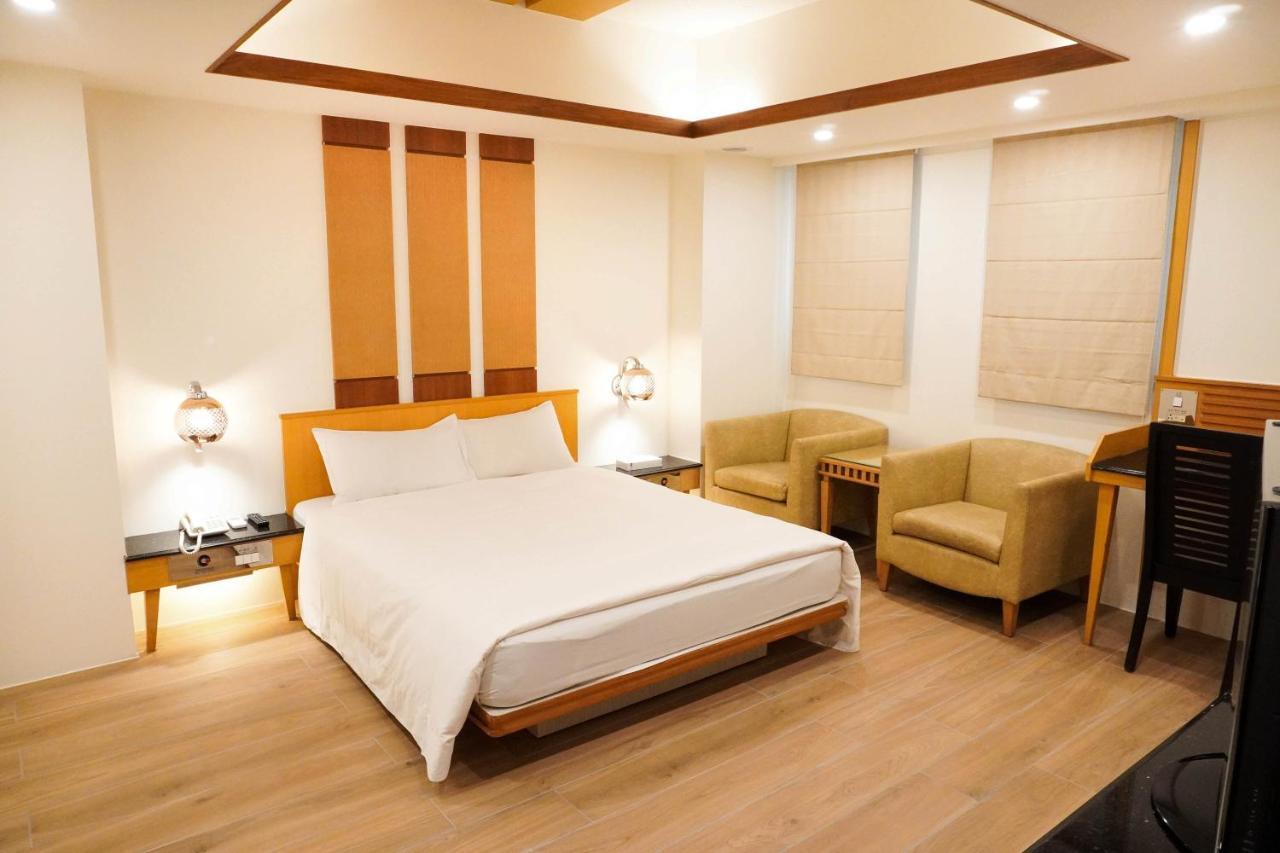 Kao Yuan Hotel - Zhong Zheng Taichung Buitenkant foto