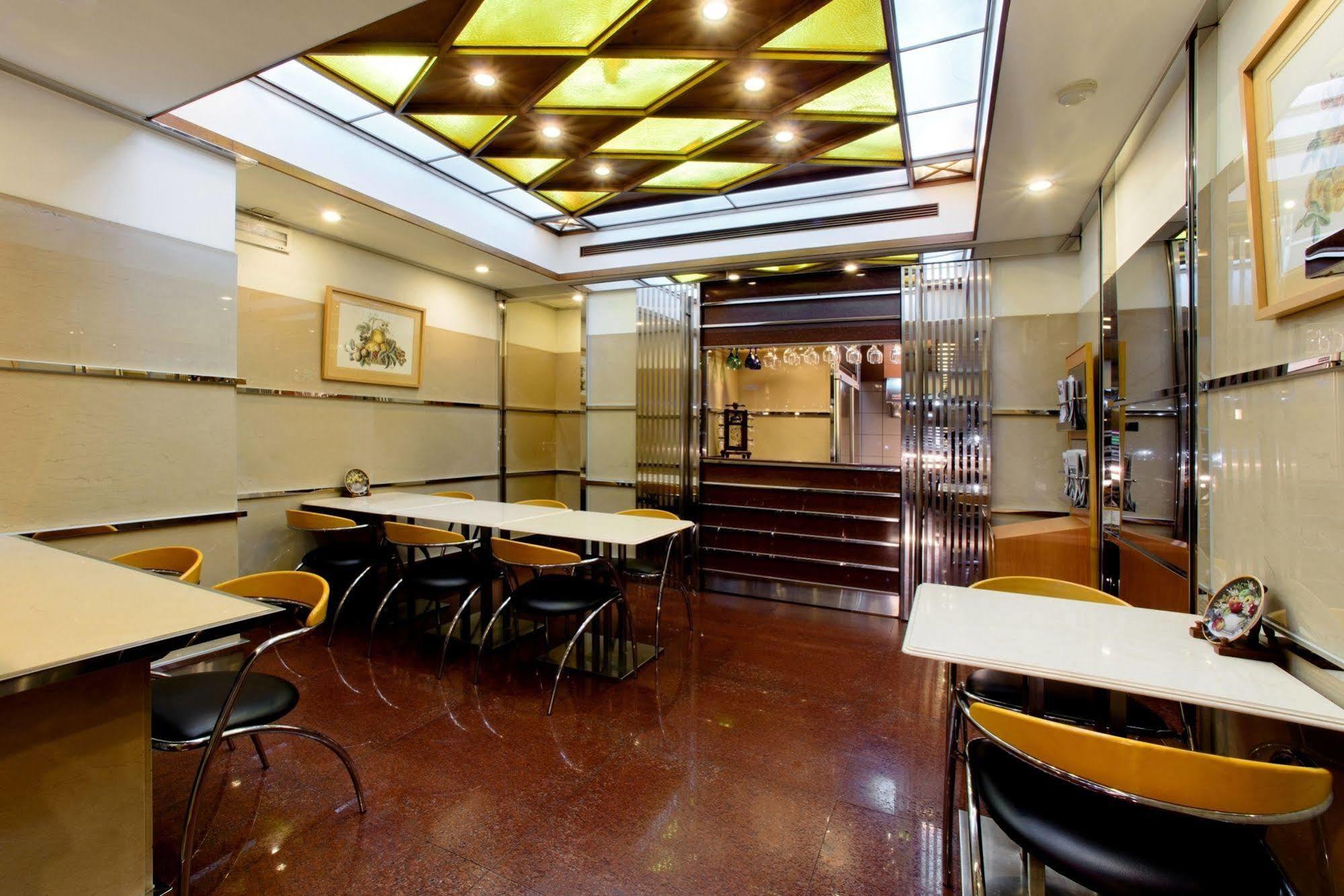 Kao Yuan Hotel - Zhong Zheng Taichung Buitenkant foto