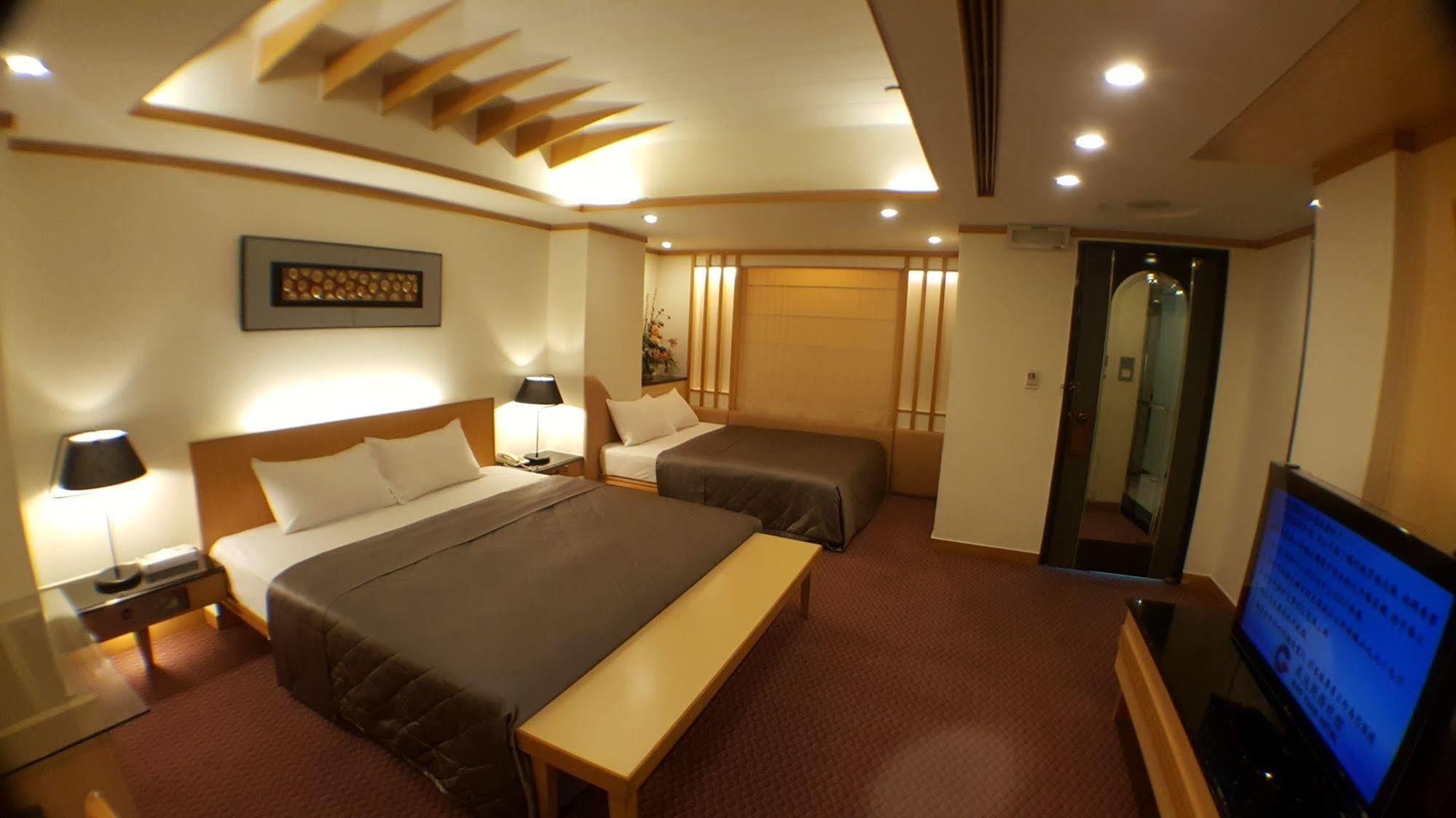 Kao Yuan Hotel - Zhong Zheng Taichung Buitenkant foto