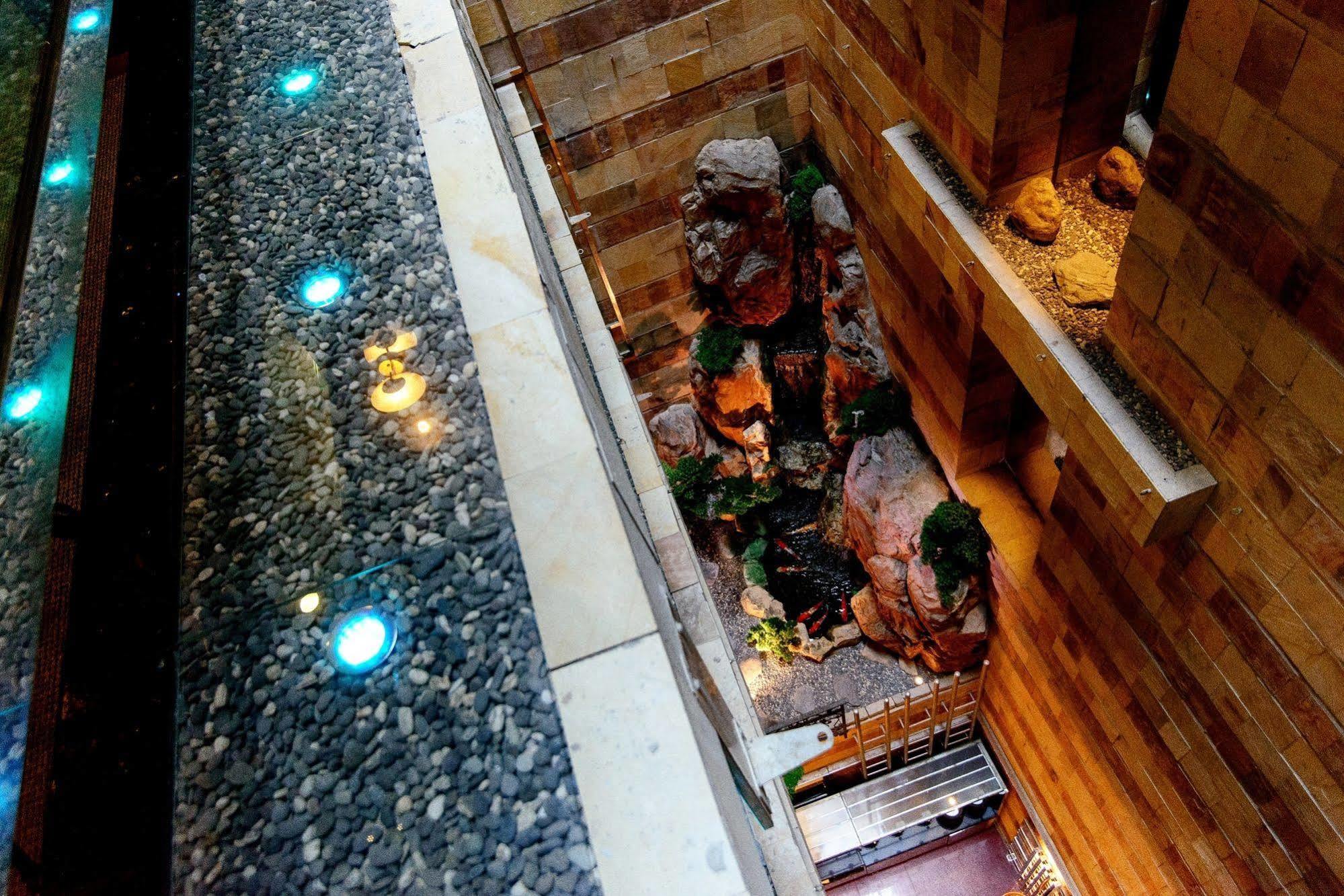 Kao Yuan Hotel - Zhong Zheng Taichung Buitenkant foto